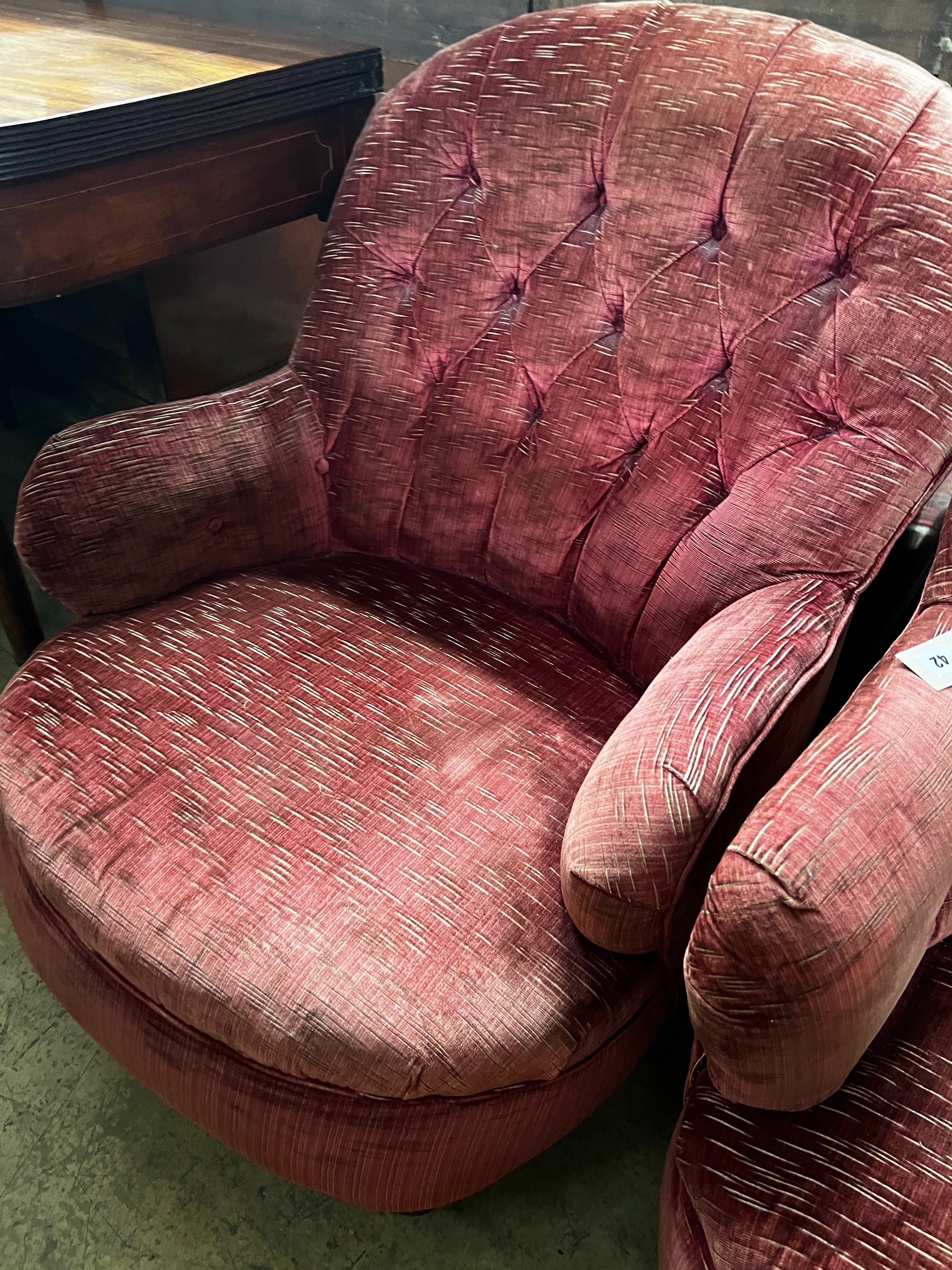 A near pair of Victorian button spoonback armchairs, width 72cm, depth 80cm, height 85cm